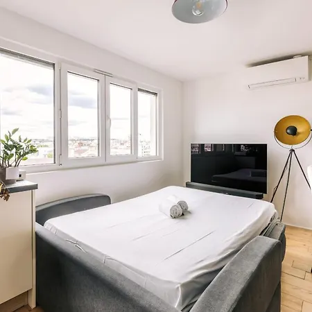 Guestready - Charming Studio In 18th Arr *