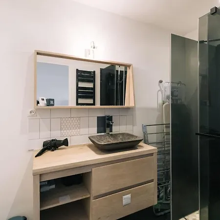 Guestready - Charming Studio In 18th Arr *